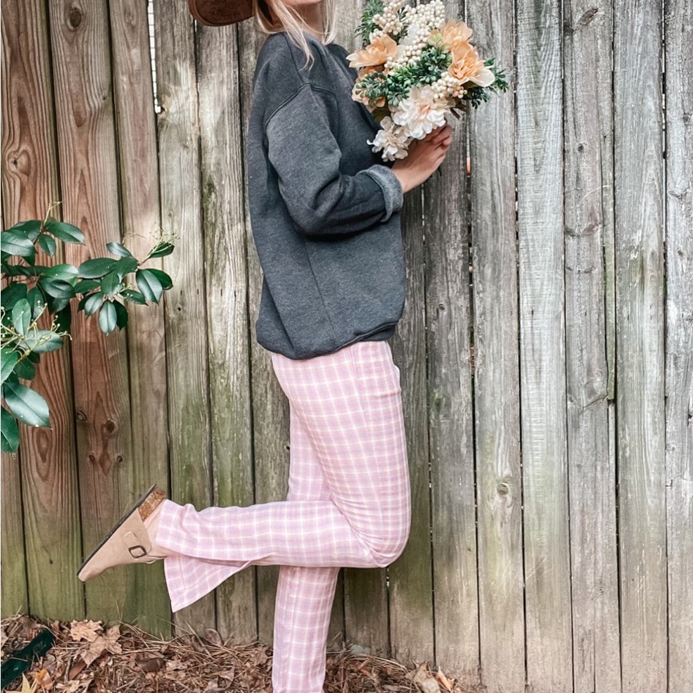 MEDIUM PINK PLAID PANTS